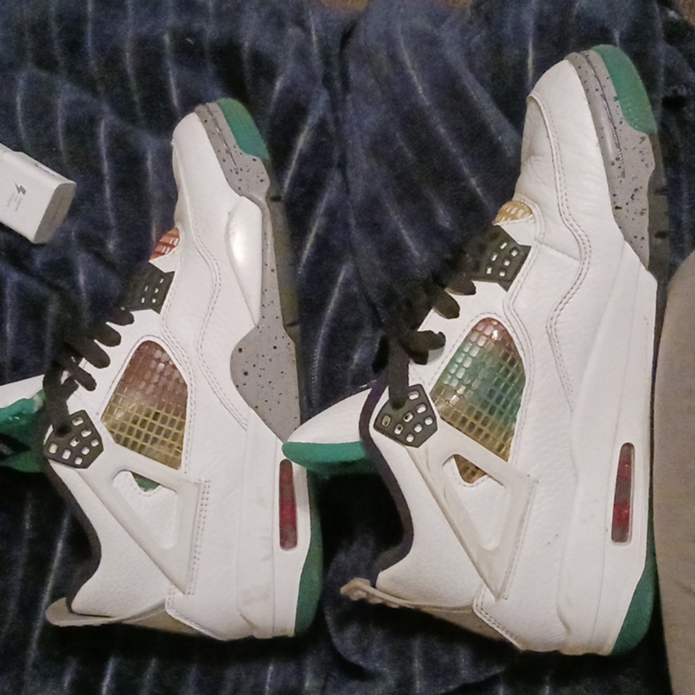 Jordan 4 Retro Rasta - Picture 4 of 8